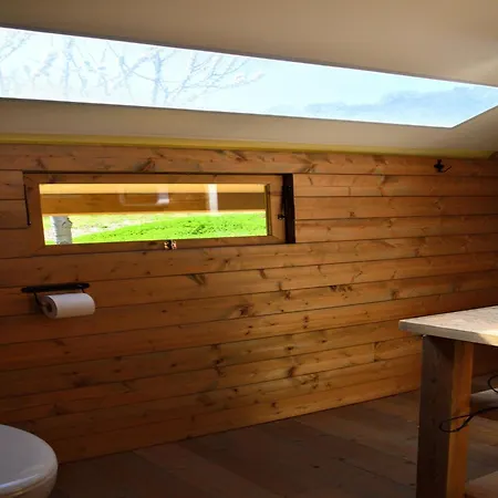 Glamping In Italy Near Adriatic Beaches 拉佩多纳